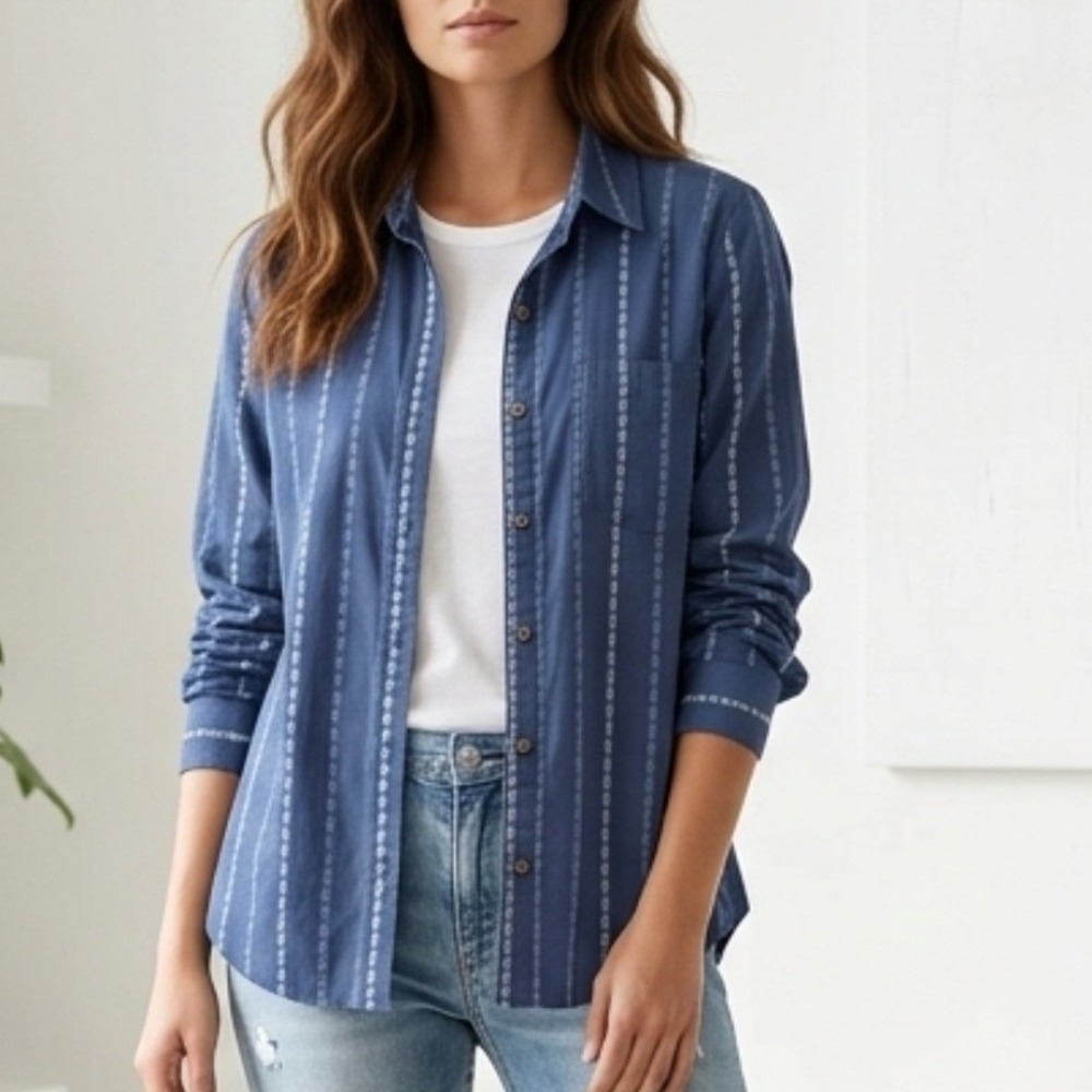 Sonoma Button Down Shirt Women M Blue Geometric Stripe Long Sleeve Cotton Casual